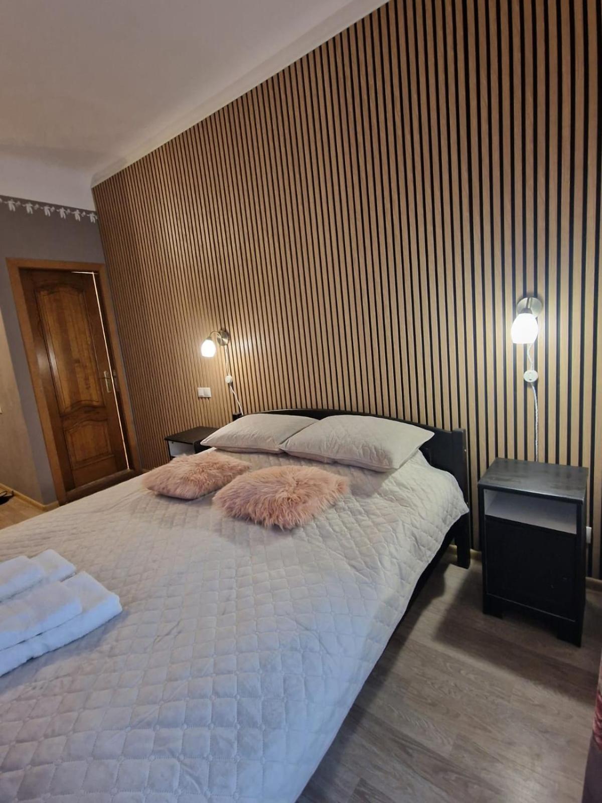 Rigas 20/1 Apartaments Cēsis Esterno foto